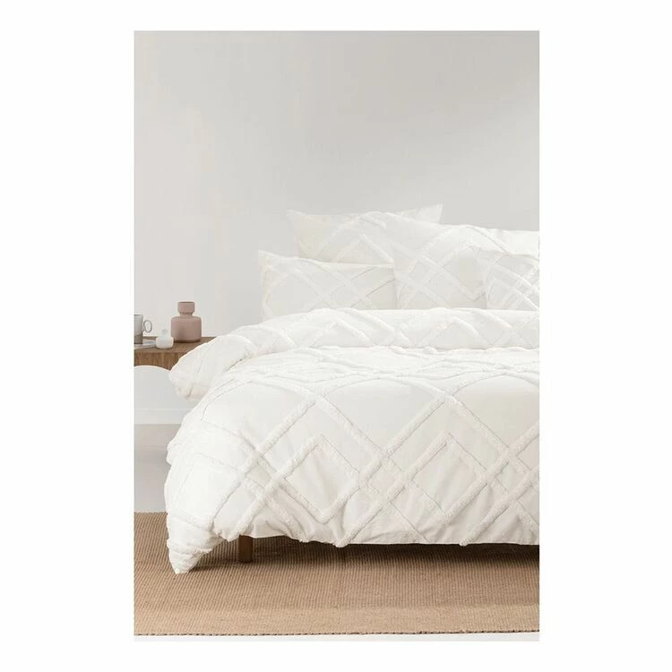 Linen House Wiluna Chenille Quilt Cover Set Queen Bed White Queen 4 Linen House Wiluna Chenille Quilt Cover Set Queen Bed White Queen - Image 2