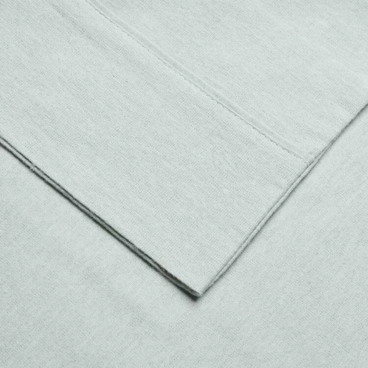 Gainsborough Plain Dyed Flannelette Sheet Set Queen Bed Green Queen 4 Gainsborough Plain Dyed Flannelette Sheet Set Queen Bed Green Queen - Image 2