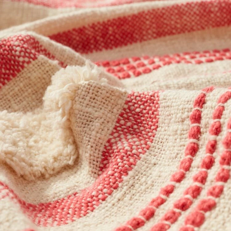 Chyka Home Chyka Harper Woven Throw 130x170cm Calypso Coral 130 X 170 Cm 3 Chyka Home Chyka Harper Woven Throw 130x170cm Calypso Coral 130 X 170 Cm