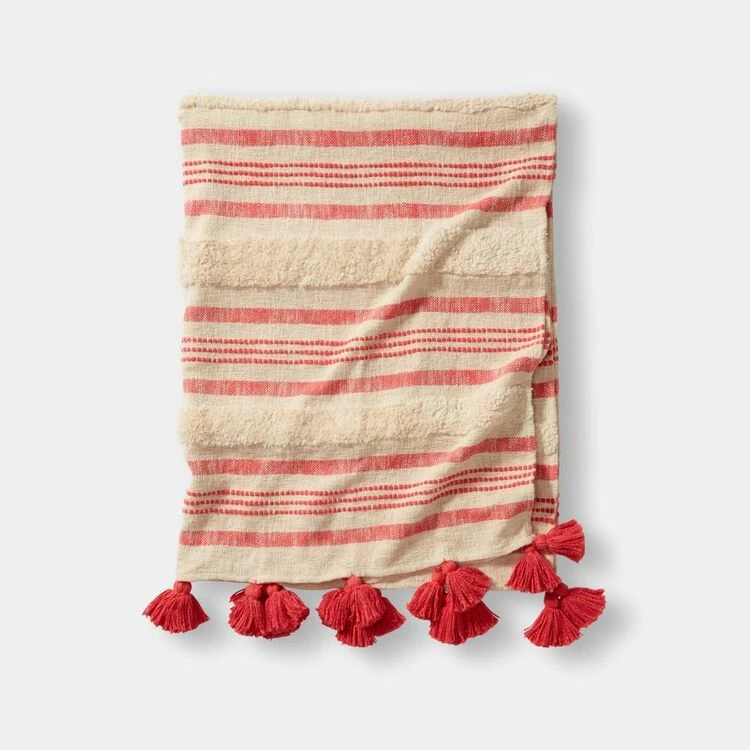 Chyka Home Chyka Harper Woven Throw 130x170cm Calypso Coral 130 X 170 Cm 4 Chyka Home Chyka Harper Woven Throw 130x170cm Calypso Coral 130 X 170 Cm - Image 2